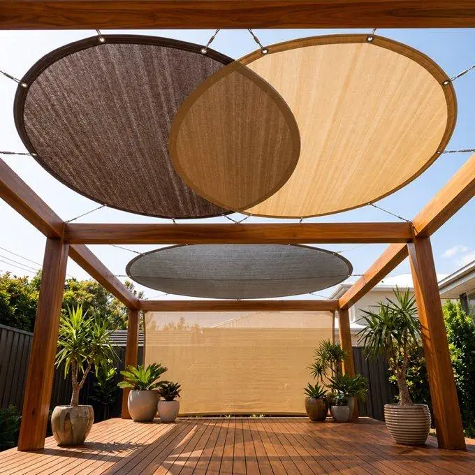 Kanopi teduh model lingkaran